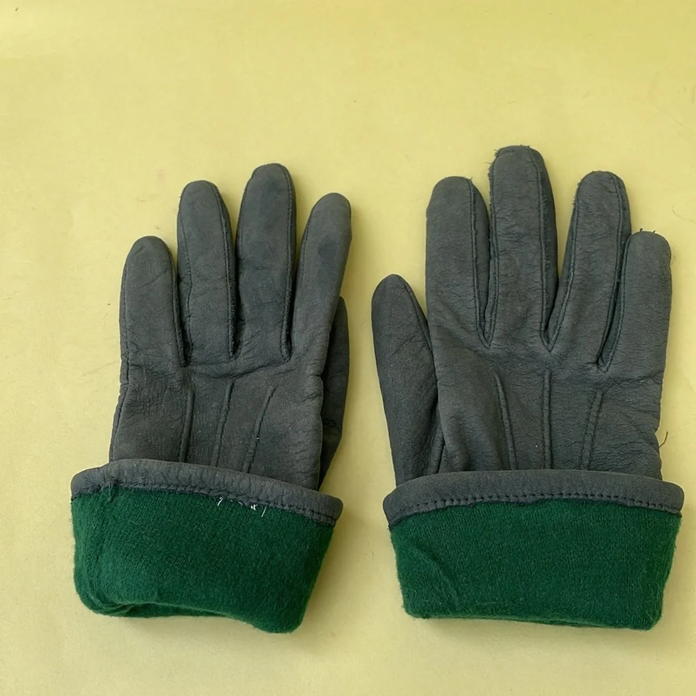 Vintage grayish teal leather gloves with lining